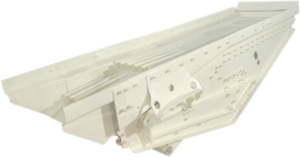 Feeder for screen systems – reliable component ensuring consistent material flow for efficient screening and processing in crushing operations.